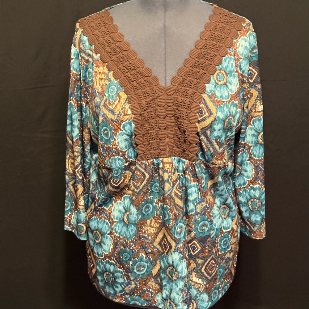 Chic Women's Blouse with Blue and Brown Floral Design